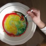 Experiment milk and food coloring