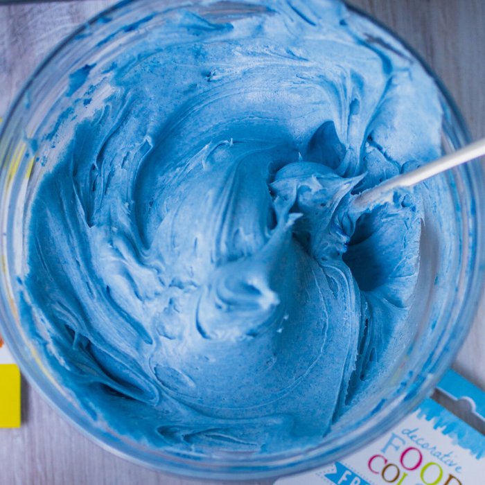 Blue frosting without food coloring