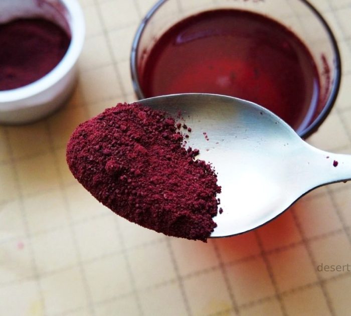 Organic red food coloring