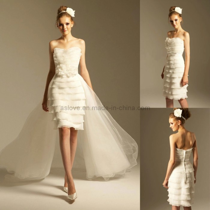 Removable train wedding dress