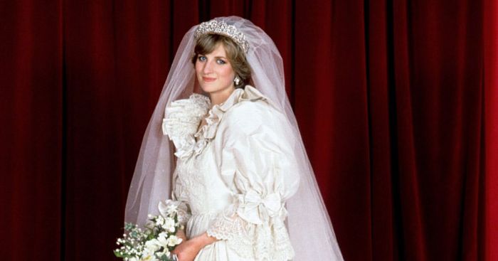 Princess diana wedding dress train length