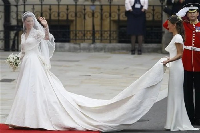 Sarah burton wedding dresses